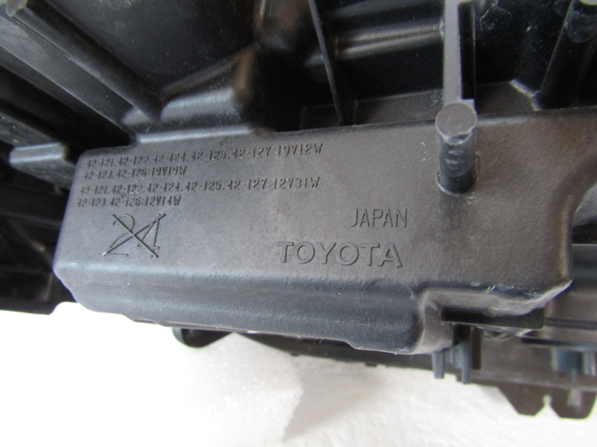 Koplamp Toyota BZ4X FULL LED 22- LH Q169/A26