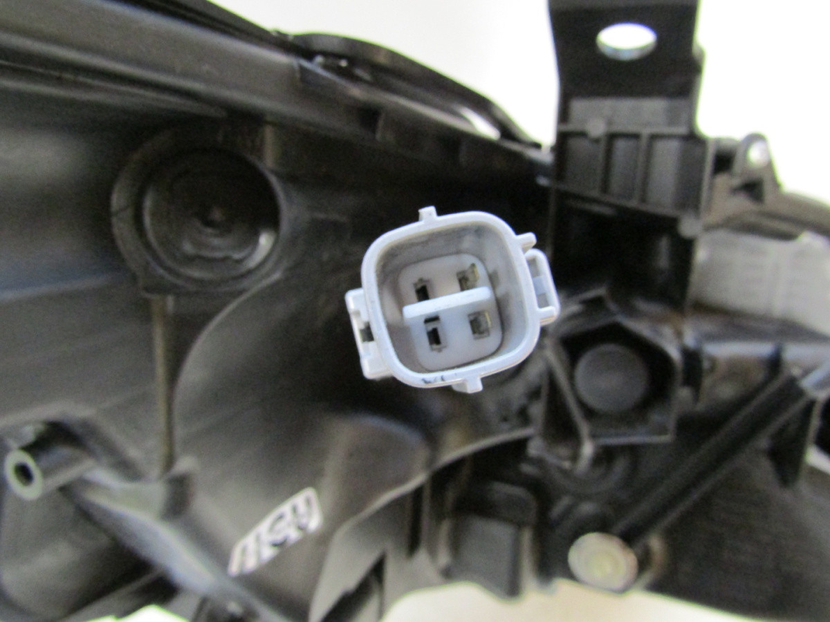 Koplamp Lexus ES 7 VII LED-18-21 LH Q105/C85