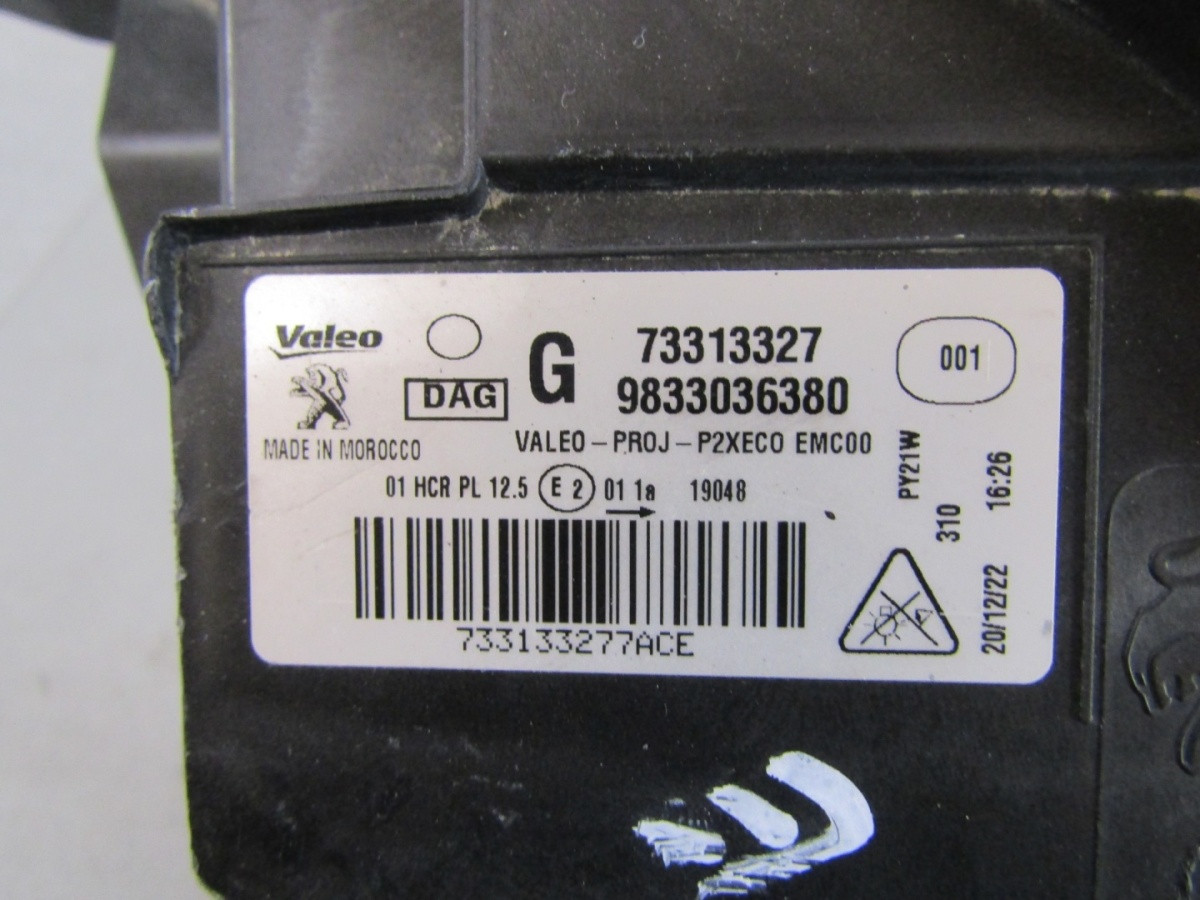 Koplamp Peugeot 208 II 2 LED 19-23 LH LINKS9833036380 Q1602/K4 15F