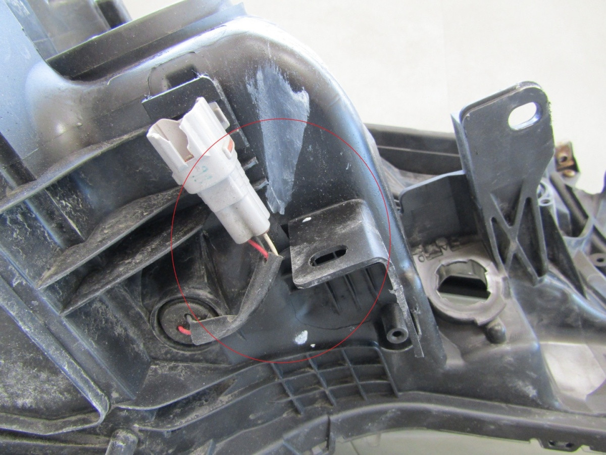 KOPLAMP TOYOTA RAV4 IV STANDAARD LENS 13-15 LH S815/E130