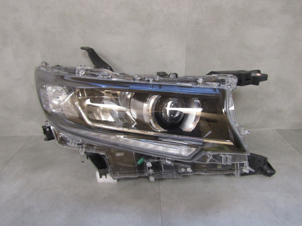 Koplamp Toyota Land Cruiser J150 Facelift LED RH RECHTS 18-22 RH Z185/K4/17D