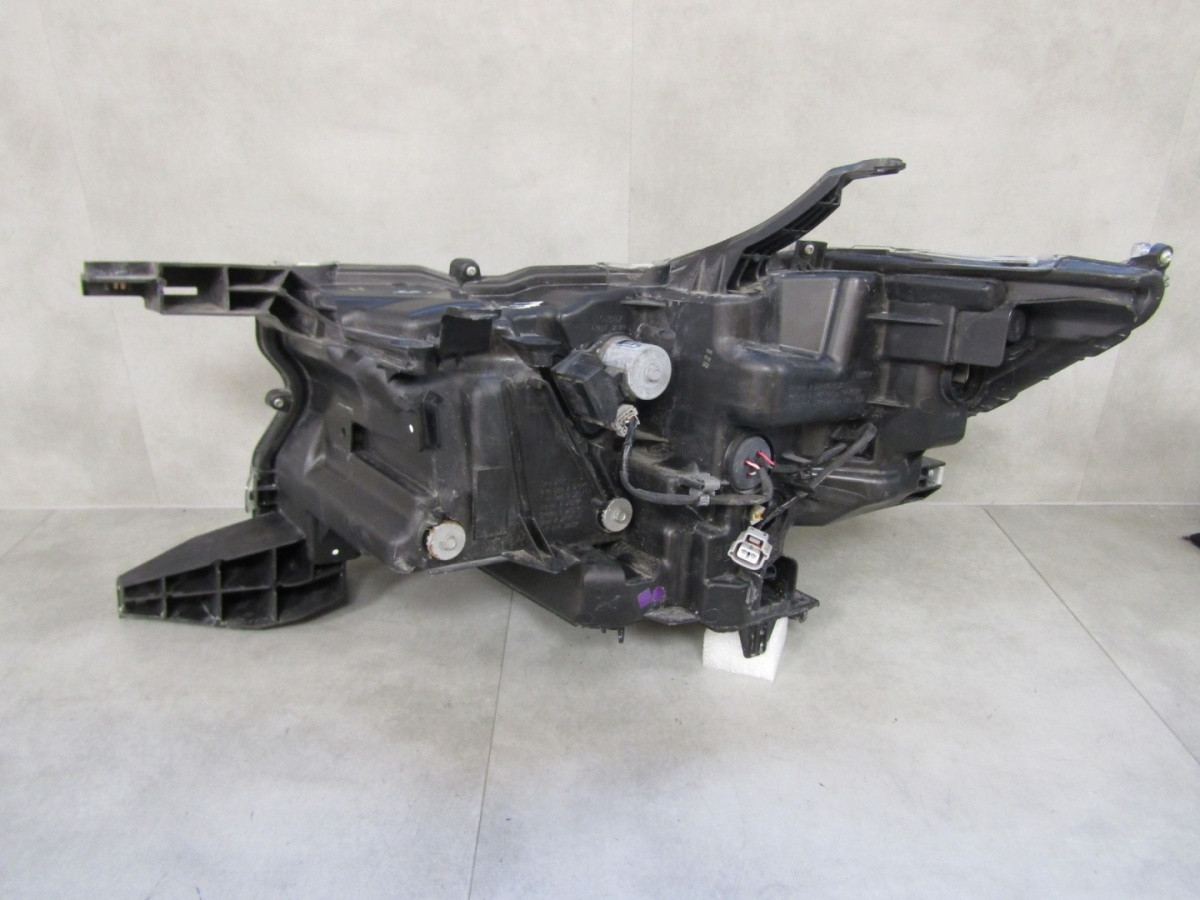 Koplamp Toyota Land Cruiser J150 Facelift LED RH RECHTS 18-22 RH Z185/K4/17D