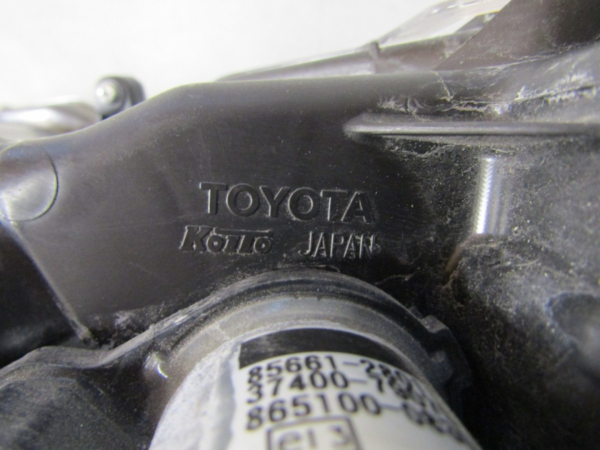 Koplamp Toyota Land Cruiser J150 Facelift LED RH RECHTS 18-22 RH Z185/K4/17D