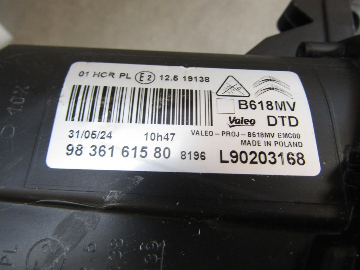 Koplamp Citroen C3 III Facelift 20-24 LED RECHTS 9836161580 Q1586/K4 14F