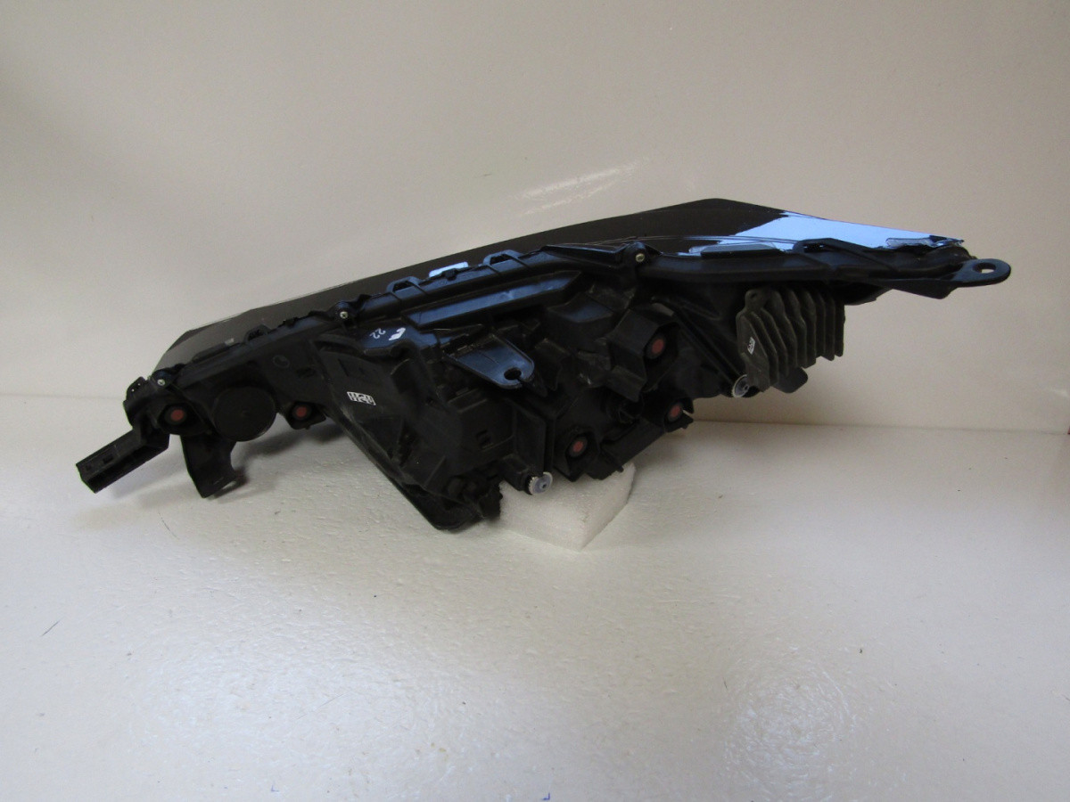 Koplamp Toyota BZ4X FULL LED 22- RH Q183/F71