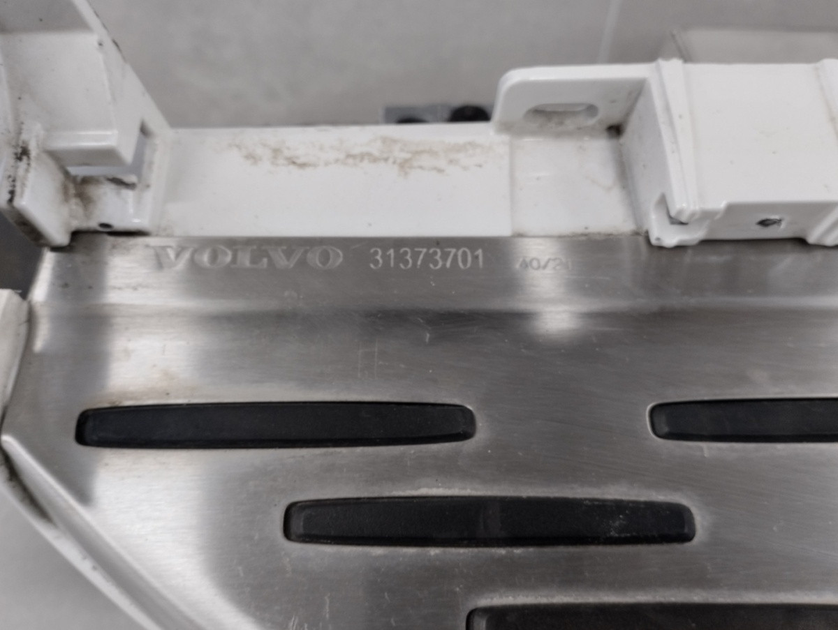 Zijskirt Dorpellijst Links Volvo XC90 15-staps LED 31408297 Dorpel P16670