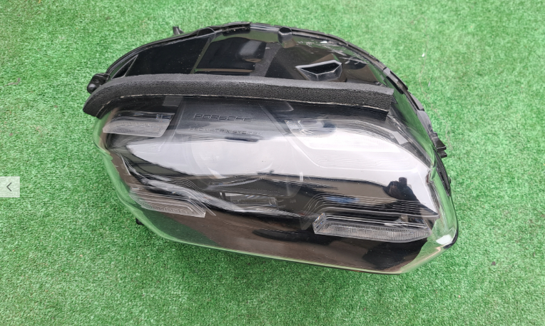 Koplamp PORSCHE TAYCAN 9JA MATRIX HEADLAMP 9JA.941.006.B