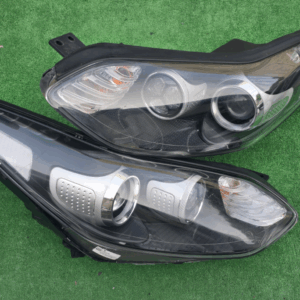 Koplamp KIA SPORATAGE 4 IV BI-XENON FRONT LAMPS SET 92102F1110 92101F1110