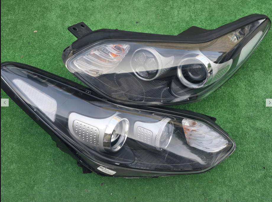 Koplamp KIA SPORATAGE 4 IV BI-XENON FRONT LAMPS SET 92102F1110 92101F1110