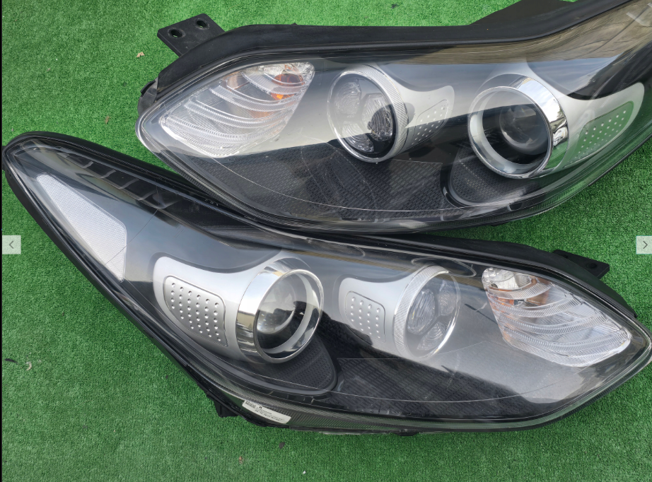 Koplamp KIA SPORATAGE 4 IV BI-XENON FRONT LAMPS SET 92102F1110 92101F1110