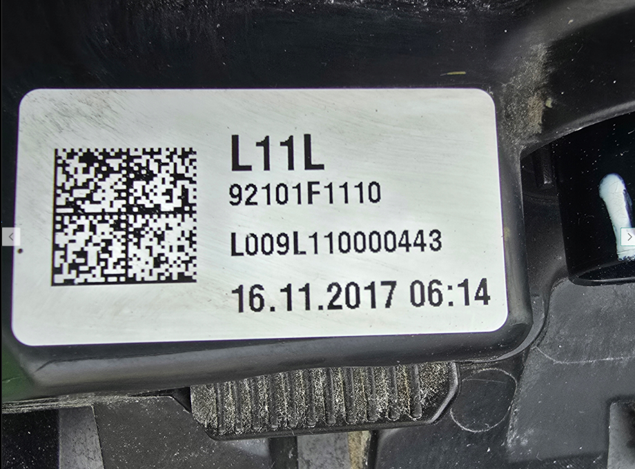 Koplamp KIA SPORATAGE 4 IV BI-XENON FRONT LAMPS SET 92102F1110 92101F1110