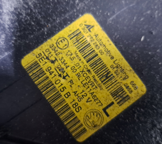 Koplamp SKODA OCTAVIA 3 III BI-XENON TURNING FRONT LAMP