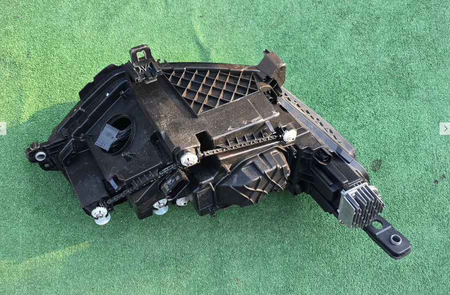 Koplamp Volkswagen ID BUZZ 1T3 FULL LED HEADLAMP 1T3.941.035.E