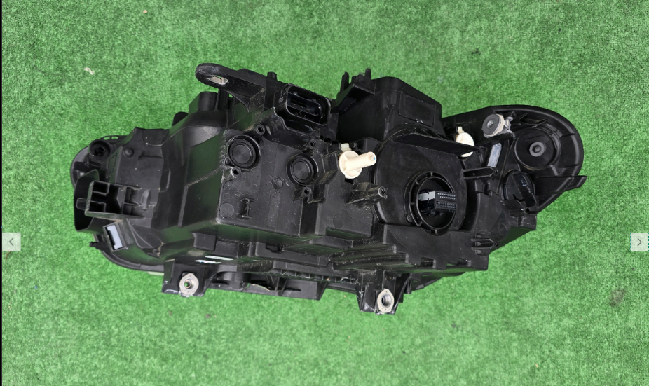 Koplamp BMW X1 F48 FULL LED HEADLAMP 63.11-7495004-03