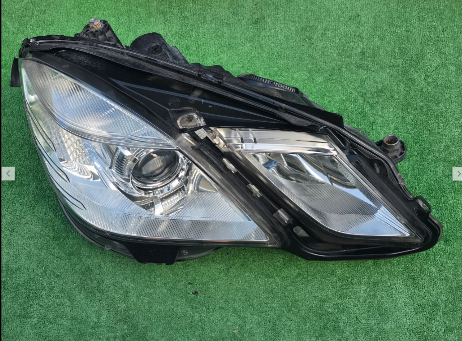 Koplamp MERCEDES E-KLASSE W212 FRONT LAMP LENS A2128208261KZ