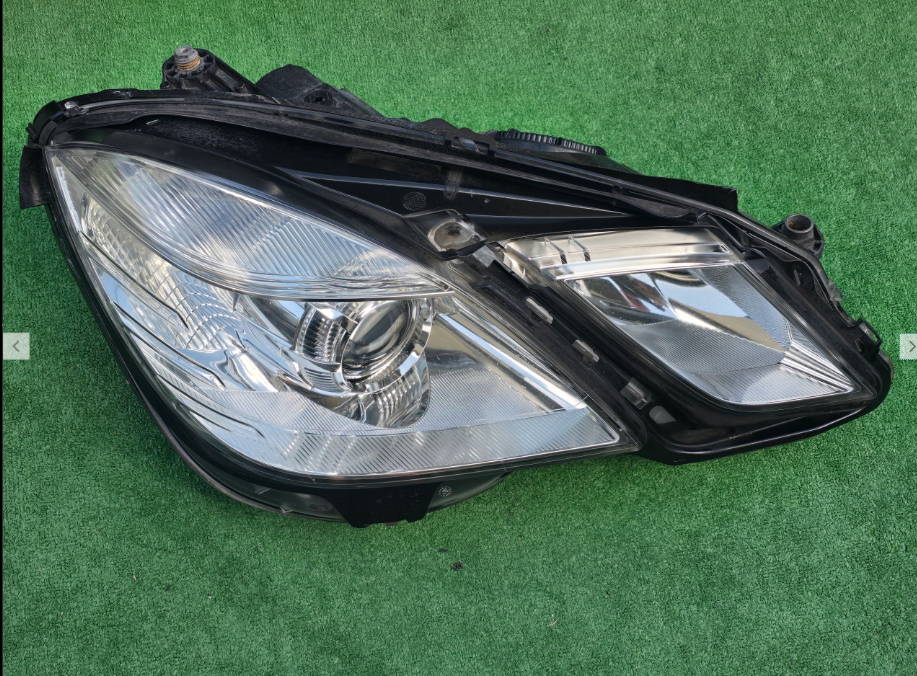 Koplamp MERCEDES E-KLASSE W212 FRONT LAMP LENS A2128208261KZ