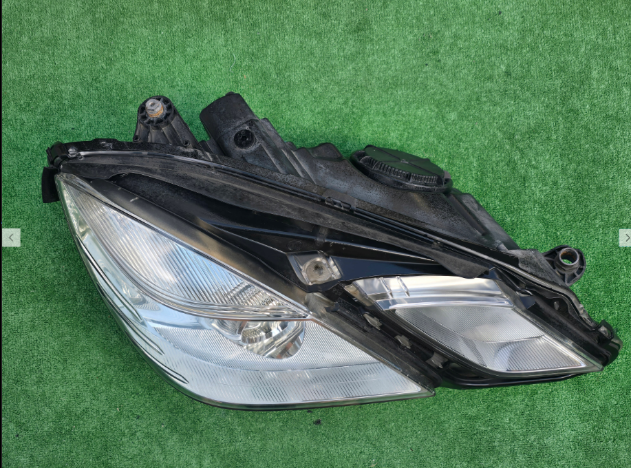Koplamp MERCEDES E-KLASSE W212 FRONT LAMP LENS A2128208261KZ