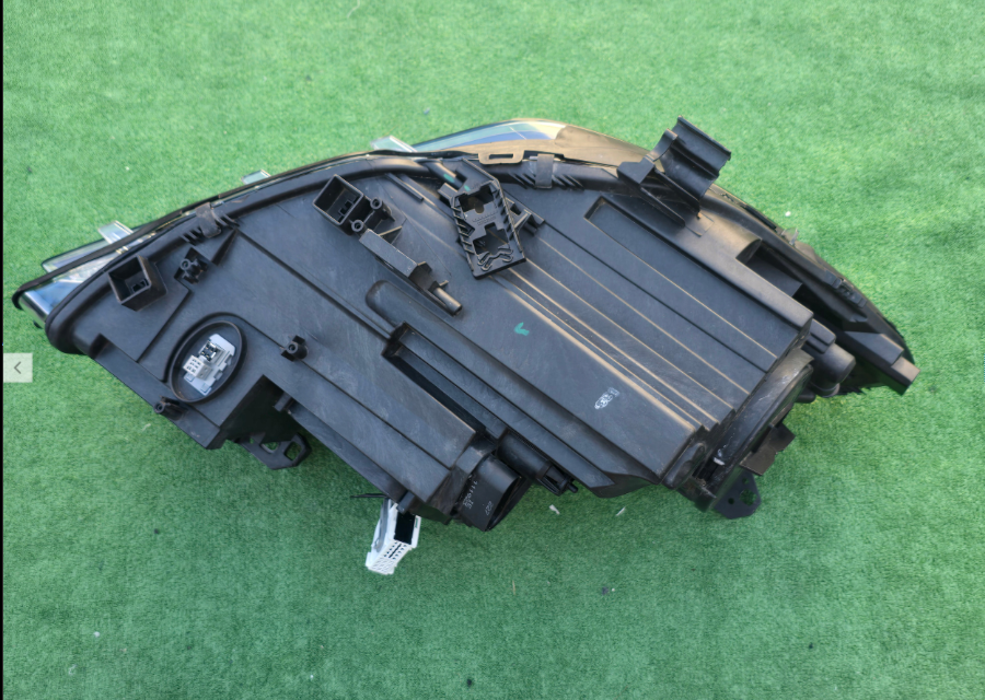 Koplamp MERCEDES CLA W117 BI-XENON TURNING FRONT LAMP A1179064500