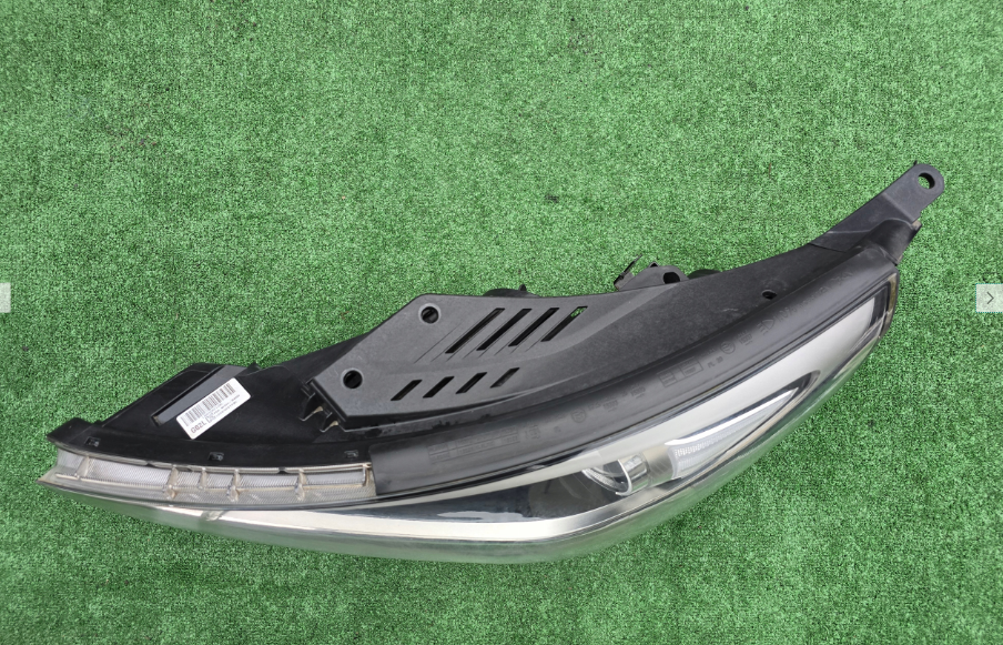 Koplamp HYUNDAI I30 3 III FRONT LAMP LENS 92101-G4020