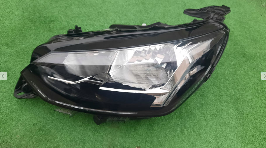 Koplamp PEUGEOT 208 2 II STANDARD FRONT LAMP 9823194080