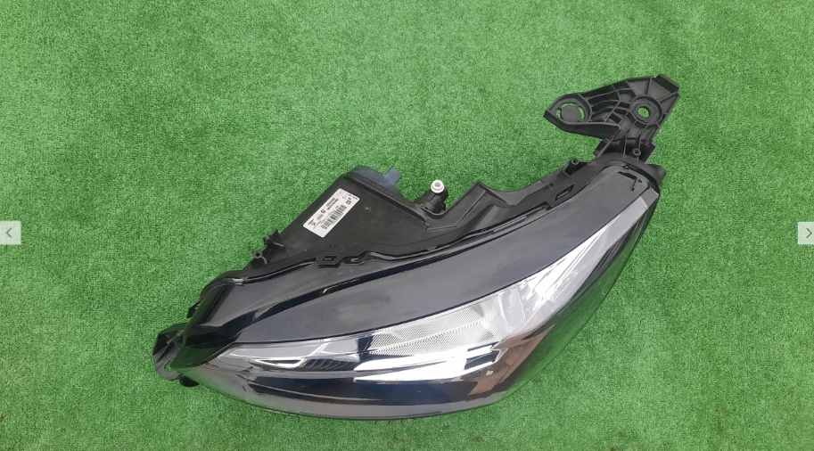 Koplamp PEUGEOT 208 2 II STANDARD FRONT LAMP 9823194080