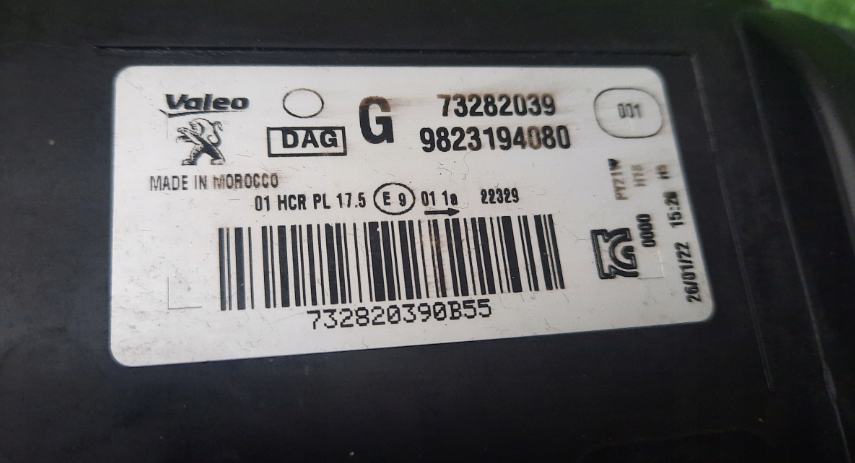 Koplamp PEUGEOT 208 2 II STANDARD FRONT LAMP 9823194080