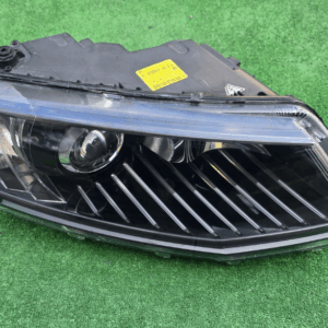 Koplamp SKODA OCTAVIA 3 III 5E1 BI-XENON TURNING FRONT LAMP