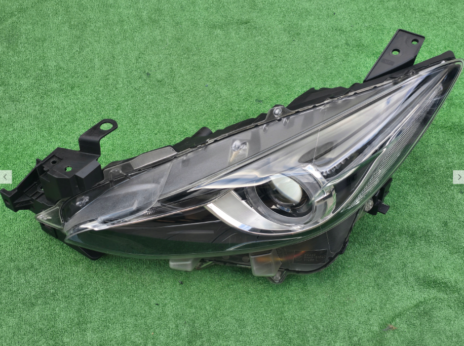 Koplamp MAZDA 3 III BM BI-XENON TURNING FRONT LAMP BHR251040