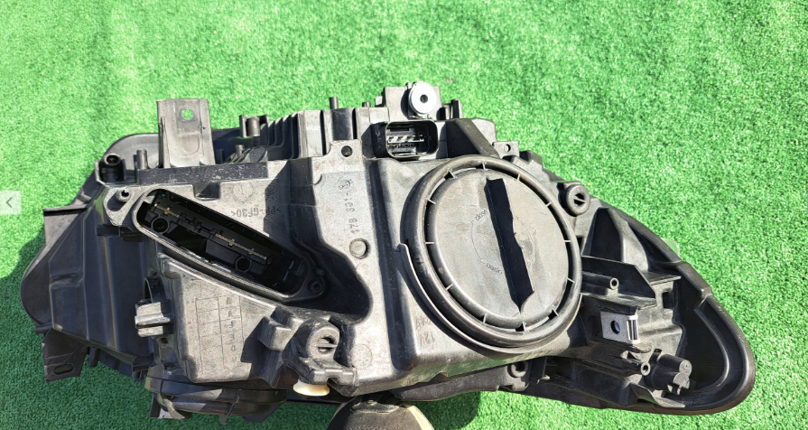 Koplamp BMW 1 I F20 F21 BI-XENON HEADLAMP 1EL010741-21/AK