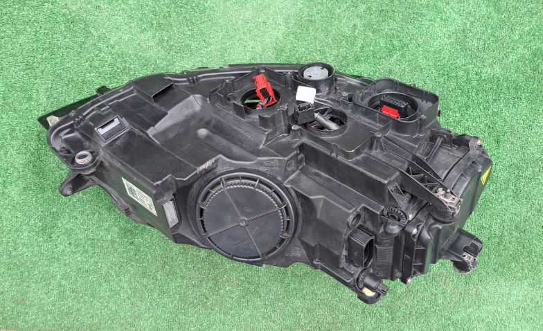 Koplamp Volkswagen GOLF 7 VII 5G1 BI-XENON TURNING FRONT LAMP 5G1941033