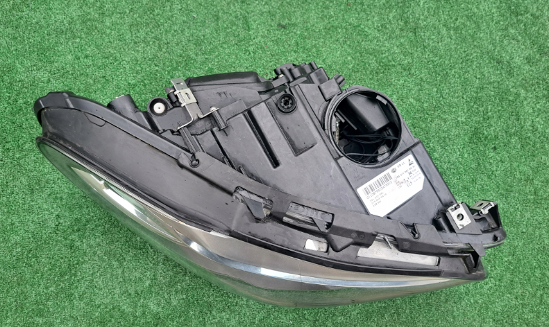 Koplamp BMW 5 V F10 F11 FACELIFT BI-XENON TURNING FRONT LAMP 1ZS011087-96/AI