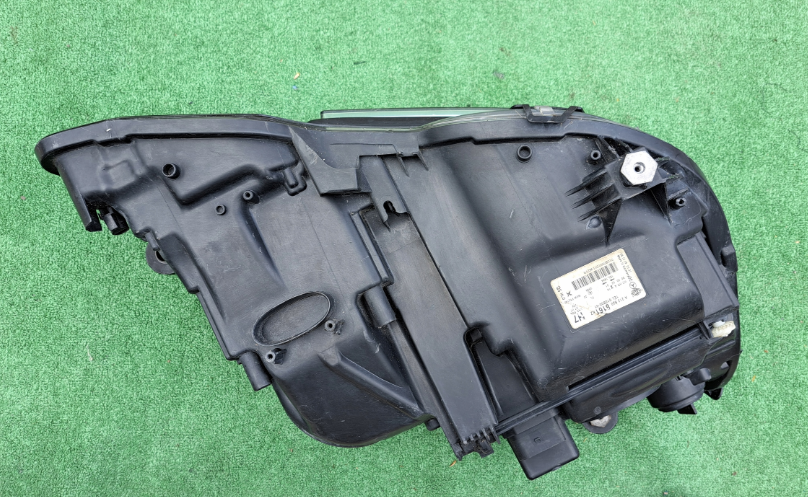 Koplamp MERCEDES E-KLASSE W212 FRONT LAMP LENS A2128208161KZ