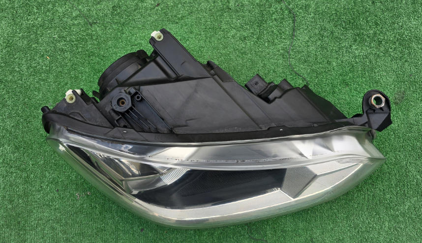 Koplamp Volkswagen UP FACELIFT LED FRONT LAMP