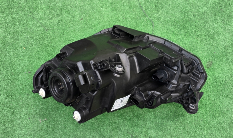 Koplamp Volkswagen UP FACELIFT LED FRONT LAMP