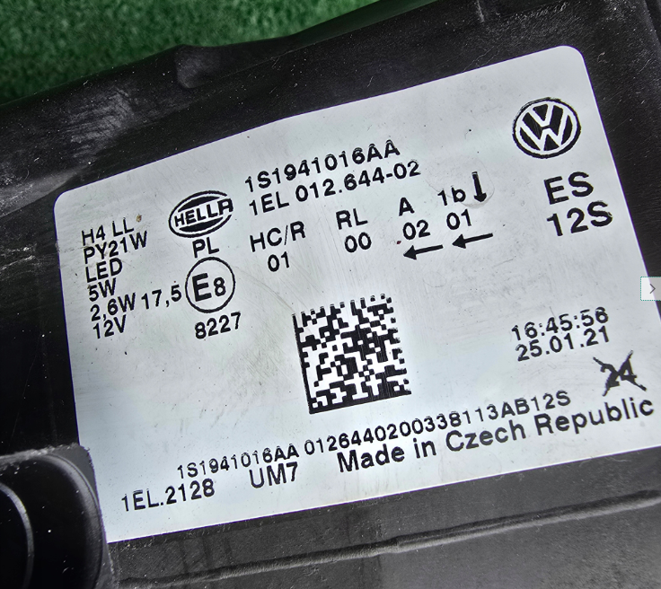 Koplamp Volkswagen UP FACELIFT LED FRONT LAMP