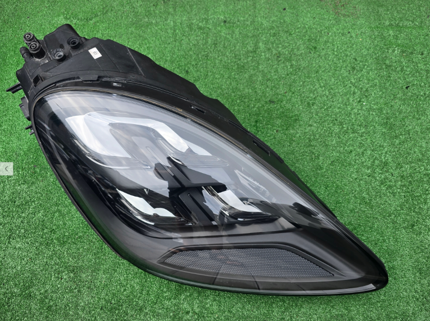 Koplamp PORSCHE CAYENNE 9Y0 MATRIX HEADLAMP 9Y0.941.036.J