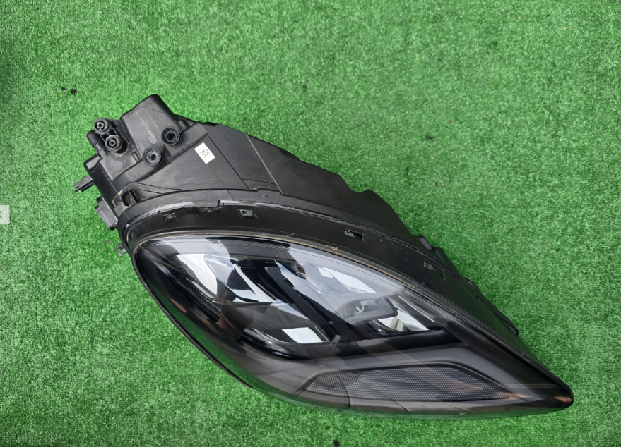 Koplamp PORSCHE CAYENNE 9Y0 MATRIX HEADLAMP 9Y0.941.036.J