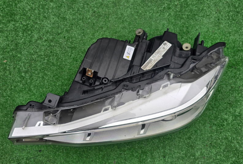 Koplamp BMW 3 III F30 F31 BI-XENON TURNING FRONT LAMP 63.11-7259527