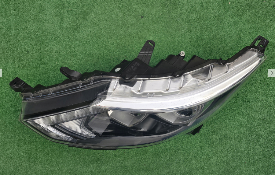 Koplamp NISSAN QASHQAI 2 II J11 LENS+ LED FRONT LAMP