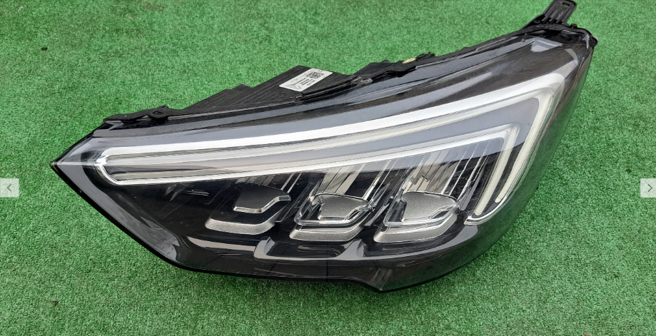 Koplamp OPEL CROSSLAND X FULL LED HEADLAMP 39153431