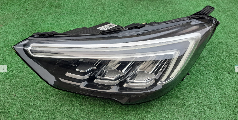 Koplamp OPEL CROSSLAND X FULL LED HEADLAMP 39153431