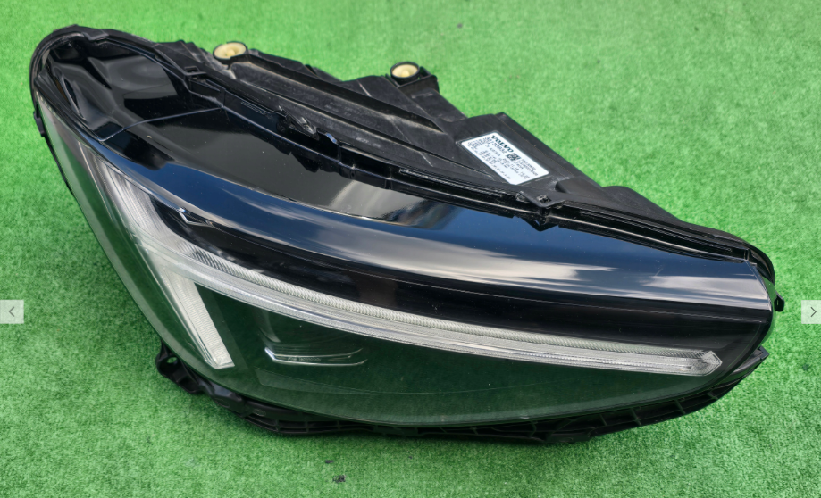 Koplamp VOLVO XC40 FACELIFT FULL LED HEADLAMP KIT 32133832