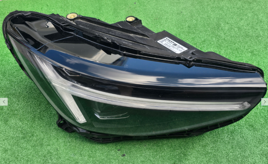 Koplamp VOLVO XC40 FACELIFT FULL LED HEADLAMP KIT 32133832