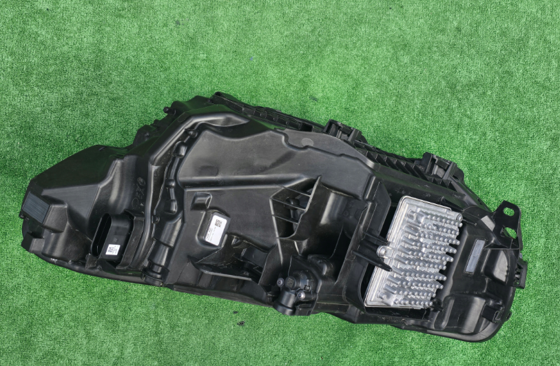 Koplamp VOLVO XC40 FACELIFT FULL LED HEADLAMP KIT 32133832