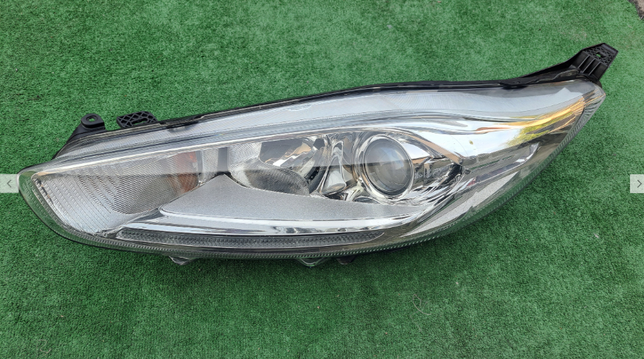 Koplamp FORD FIESTA MK7 FACELIFT LENS + LED HEADLAMP