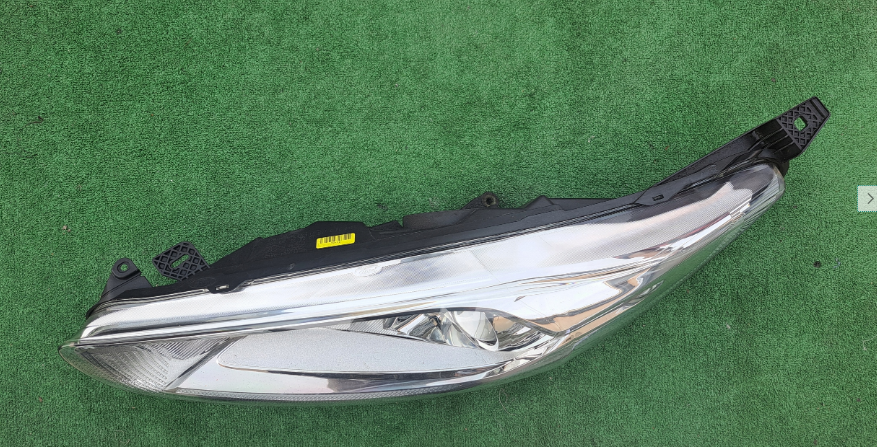 Koplamp FORD FIESTA MK7 FACELIFT LENS + LED HEADLAMP