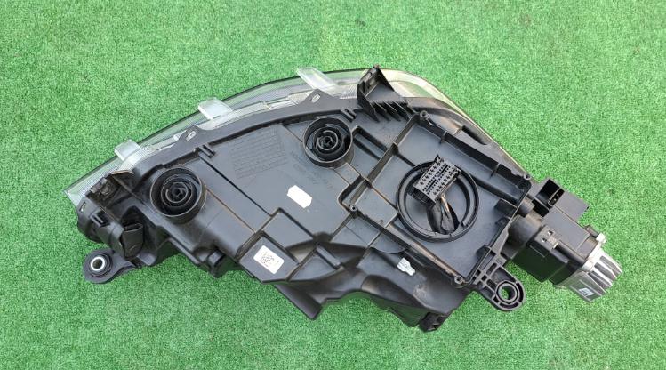 Koplamp SEAT IBIZA 5V 6F1 FULL LED FRONT LAMP