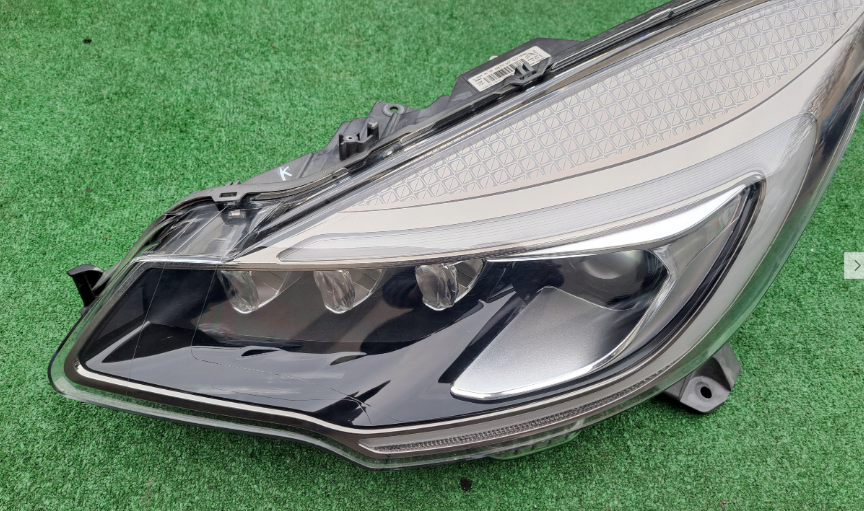 Koplamp CITROEN DS3 BI-XENON+ LED HEADLAMP 9808065180