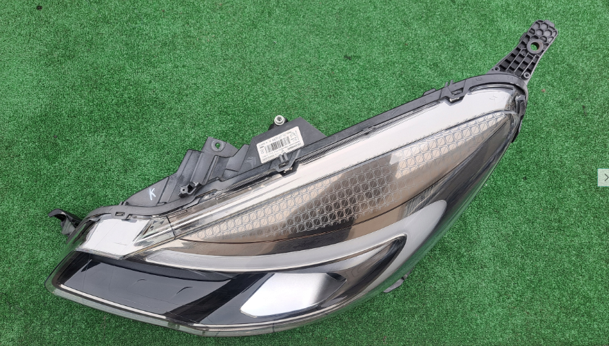 Koplamp CITROEN DS3 BI-XENON+ LED HEADLAMP 9808065180