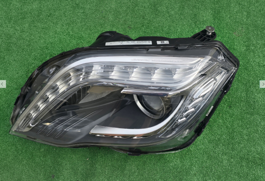 Koplamp MERCEDES GLK W204 FACELIFT BI-XENON TURNING FRONT LAMP A2048202339